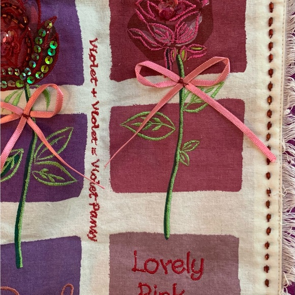 MaggiB Tote Bag Flower Appliqué NWT - Picture 5 of 8